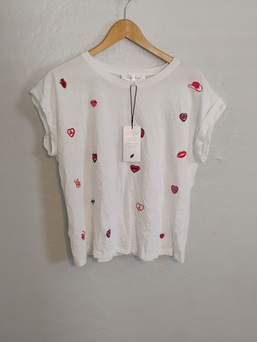 Chelsea & Theadore  White Women's Tee - Crew Neck Size LG
